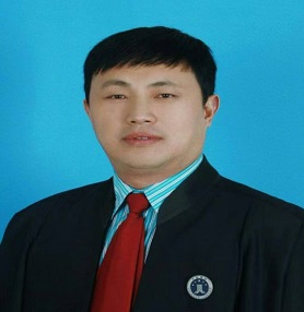 周春天 律师